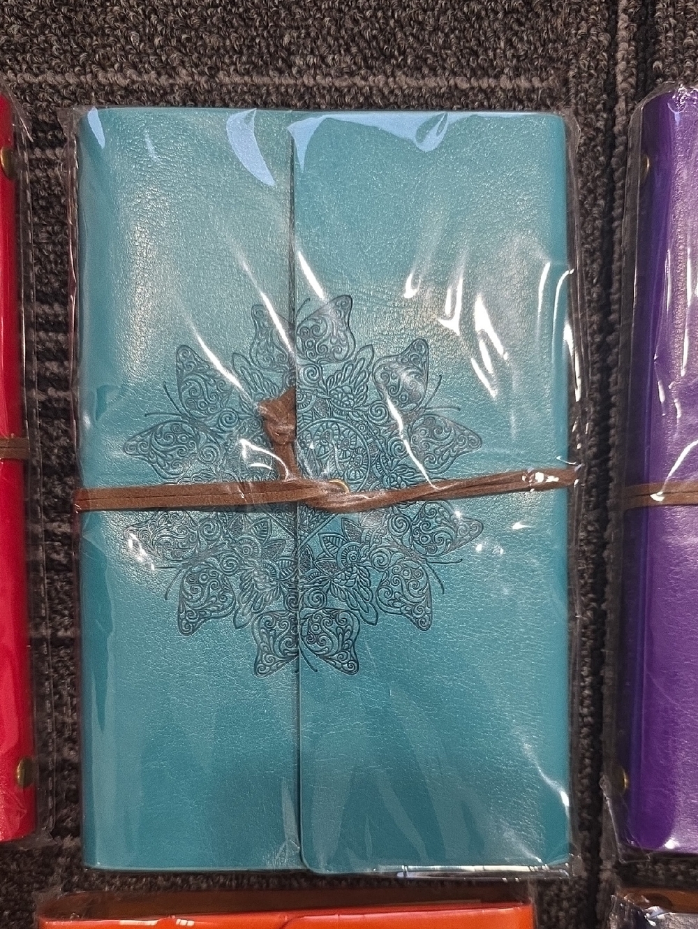 NWT Leather Travel Journals With Antique Heart Charm In Assorted Colors - Picture 5 of 12